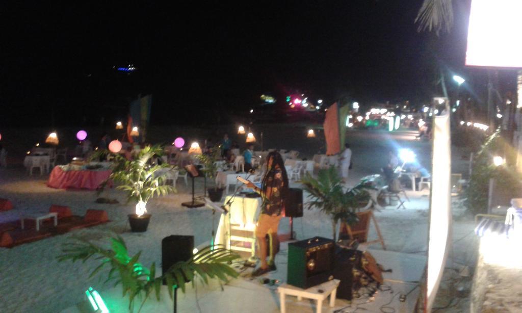 Black & White Bungalows Haad Rin Εξωτερικό φωτογραφία